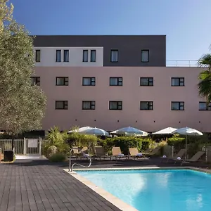 - Marseille Airport By Ihg Отель Витроль
